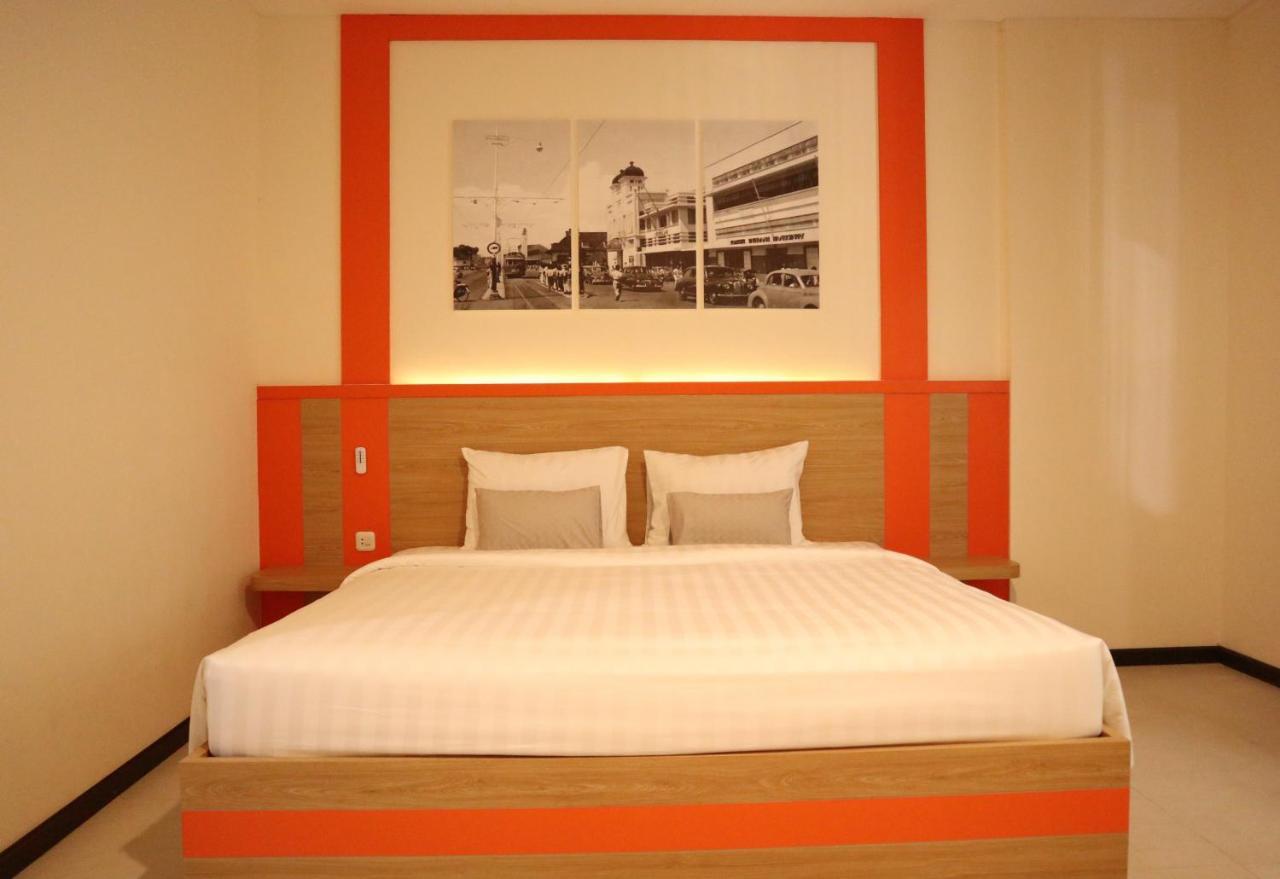 D'Carol Hotel Surabaya Eksteriør bilde
