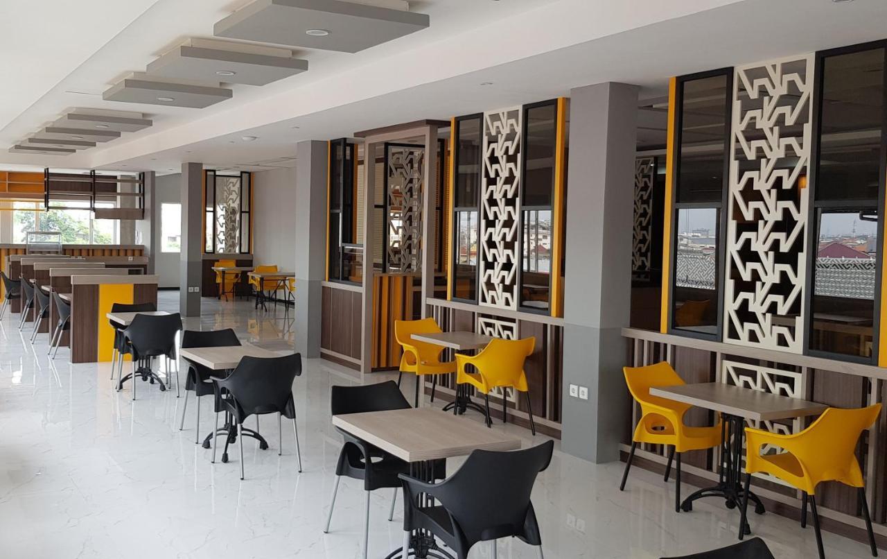 D'Carol Hotel Surabaya Eksteriør bilde